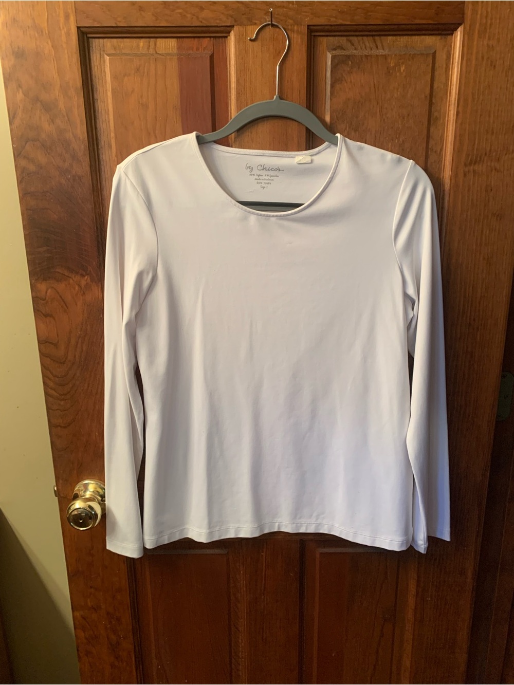 Chico's WHITE long sleeve top, round scoop neck, size 1 or 8-10 Medium